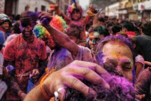 Alternatives to buying souvenirs are opting for experiences or activities for longer lasting memories and better for the communities